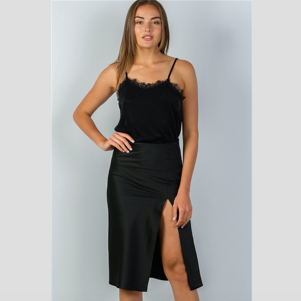 Black Side Slit Midi Skirt - Picture 3 of 6